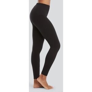 Spanx Look at Me Now Seamless Cropped Leggings in Black Size XS